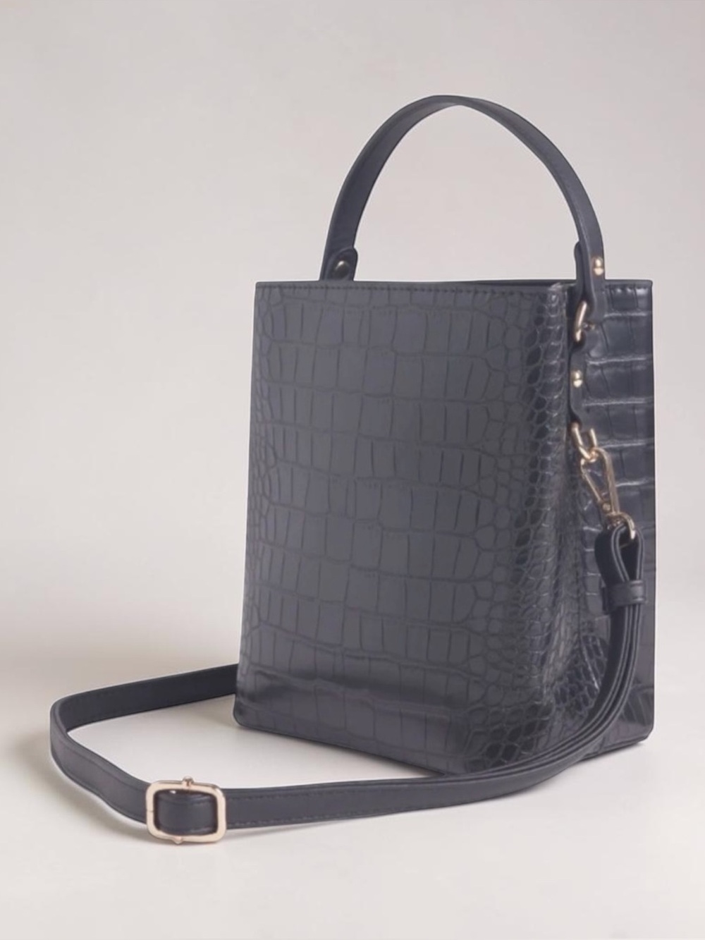 NWT AOTA Elena Crossbody Bucket Bag Black Vegan Leather Mock Croc Texture